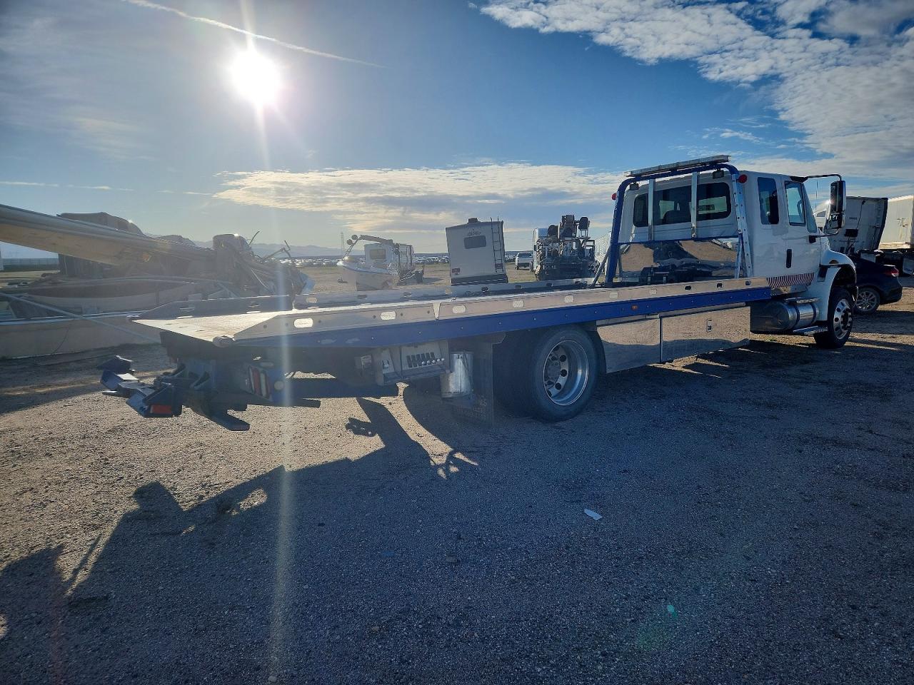 2018 International 4000 4300-Semi Truck