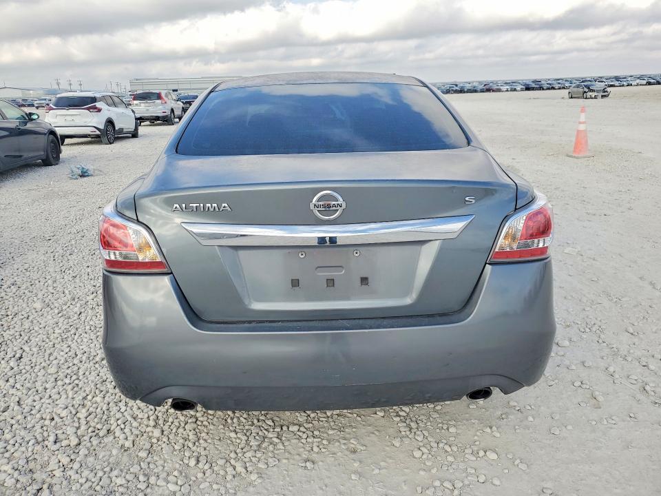 2015 Niss Altima