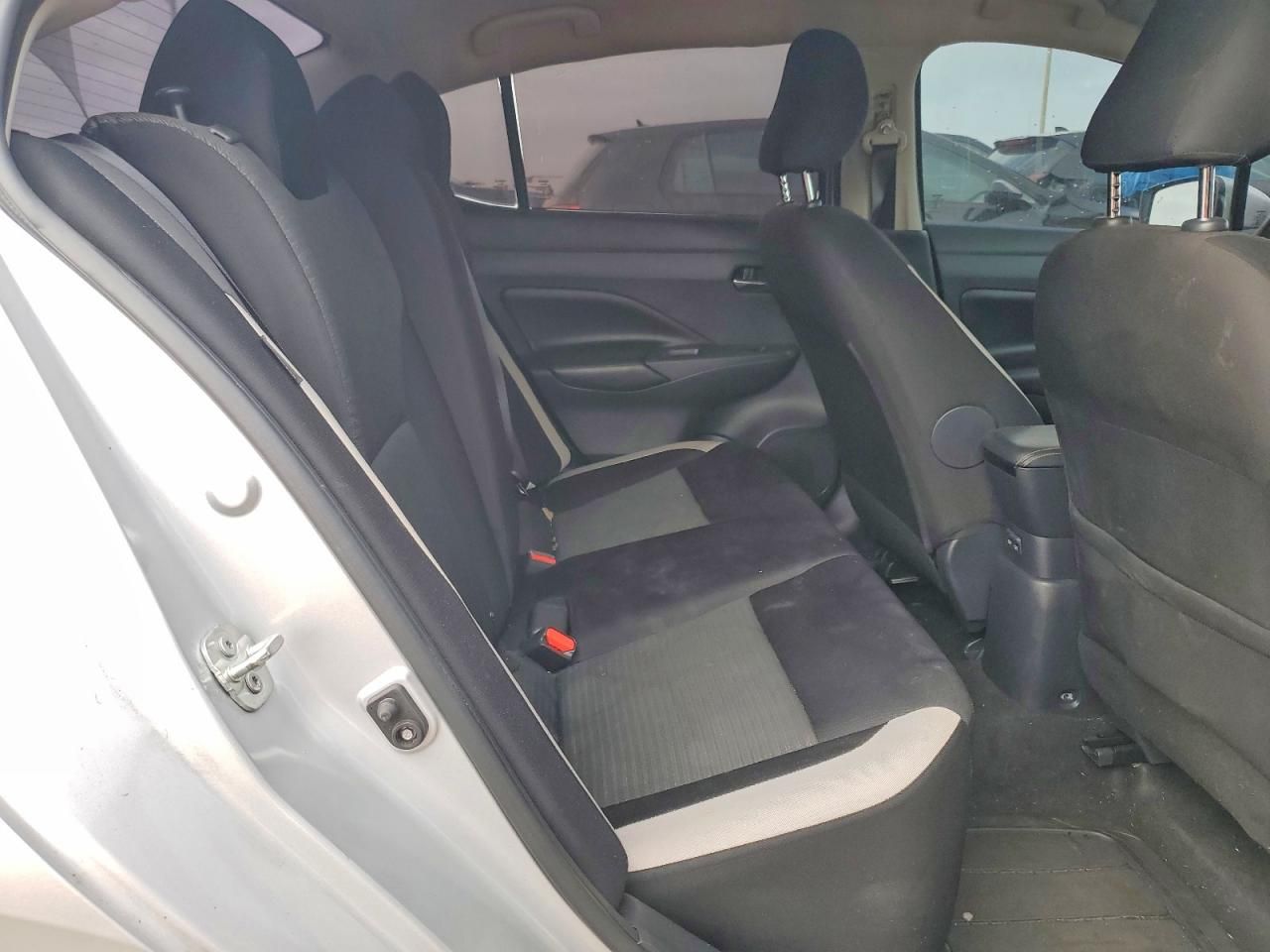 2020 Nissan Versa sv