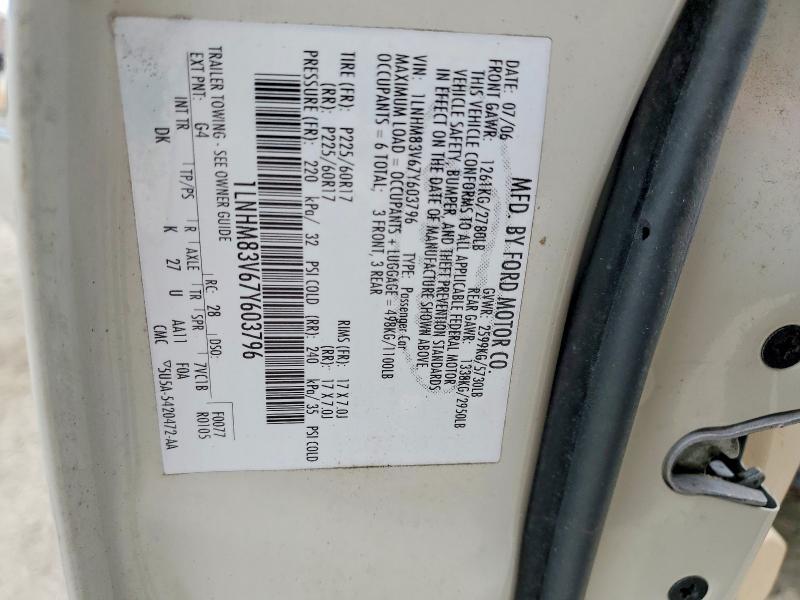 2007 Lincoln Town car Designer