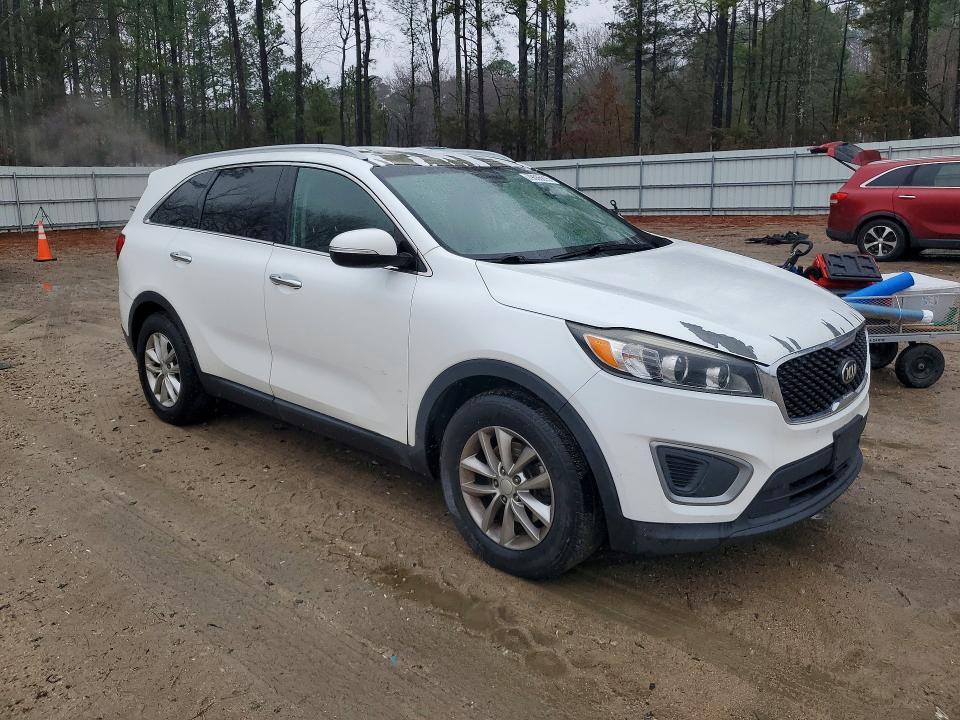2016 KIA Sorento lx V6