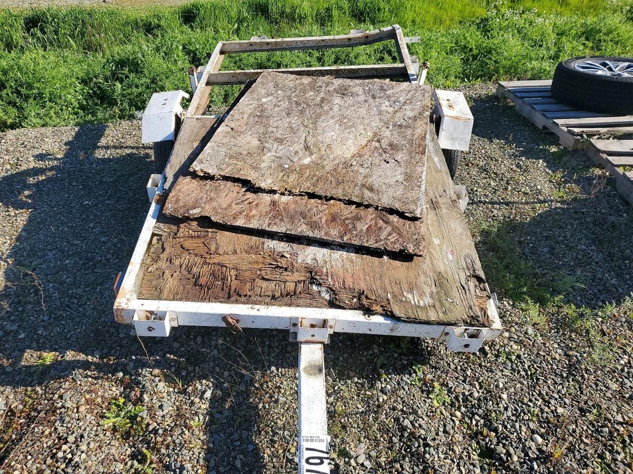 2000 Trailers Folding