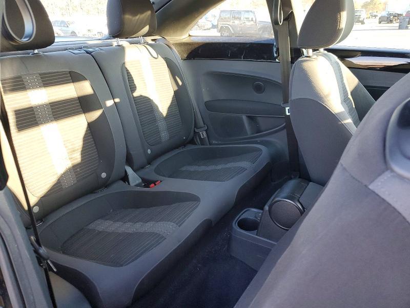 2012 Volkswagen Beetle Turbo