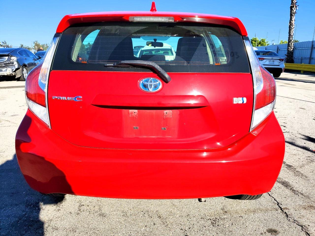 2015 Toyota Prius c one