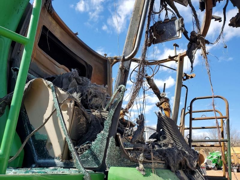 2012 John Deere S670 Combine