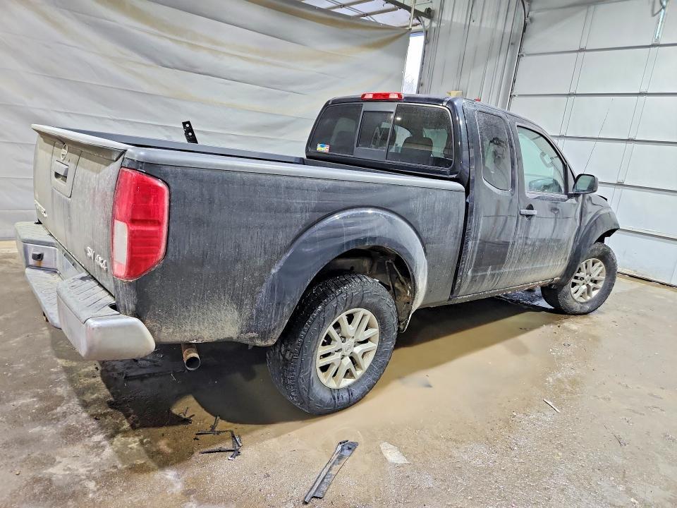 2015 Nissan Frontier sv