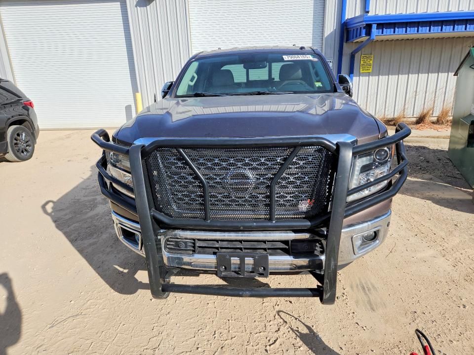 2016 Nissan Titan xd s