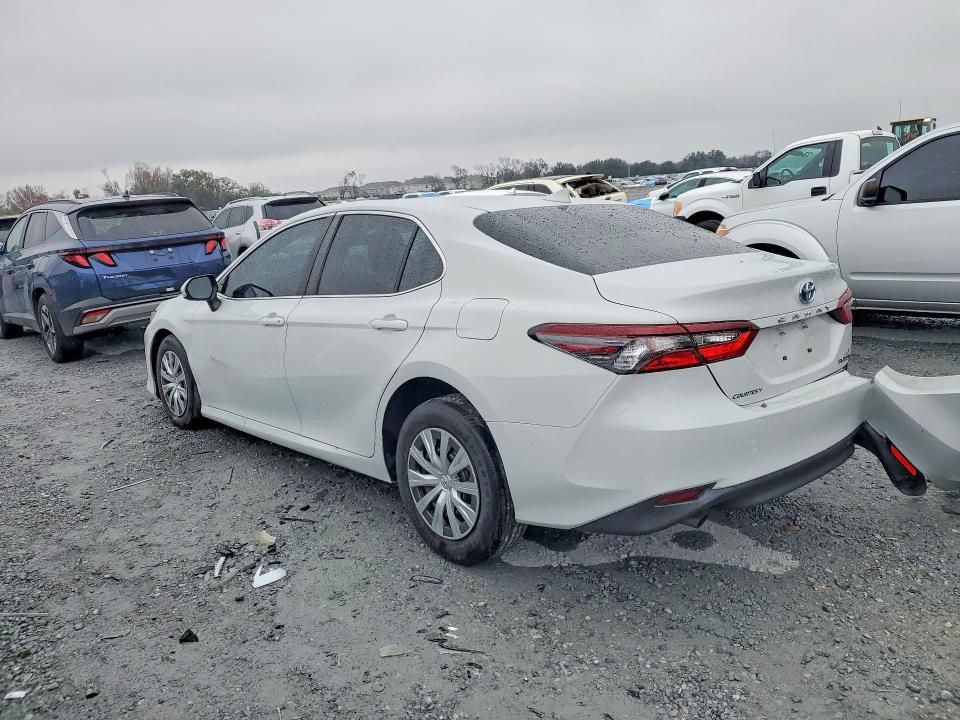 2022 Toyota Camry le