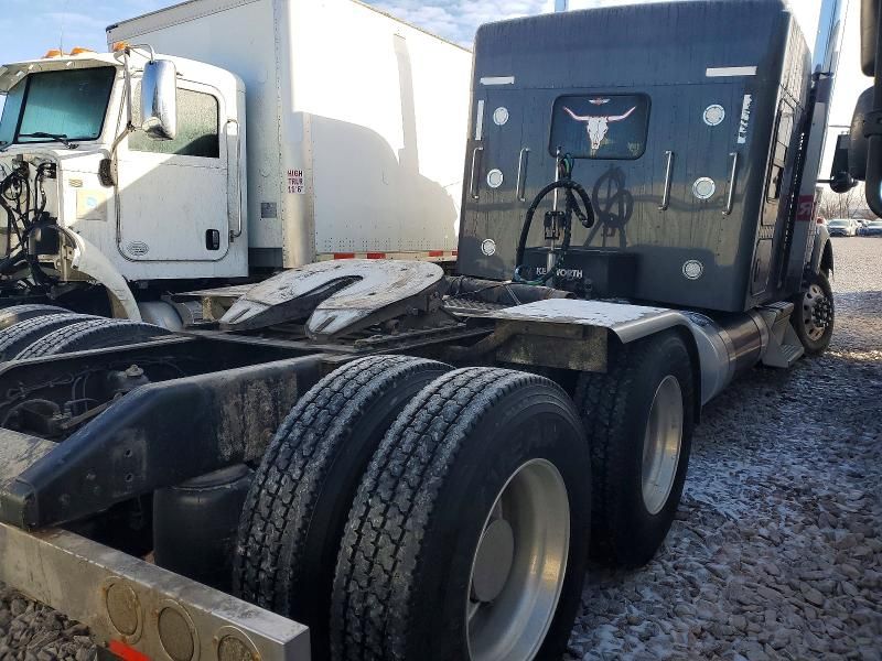 2022 Kenworth W900 Semi Truck