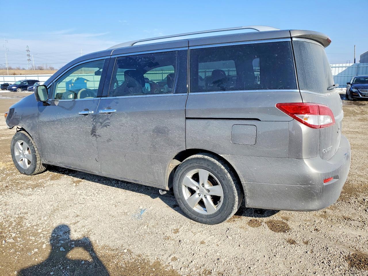 2017 Nissan Quest sv