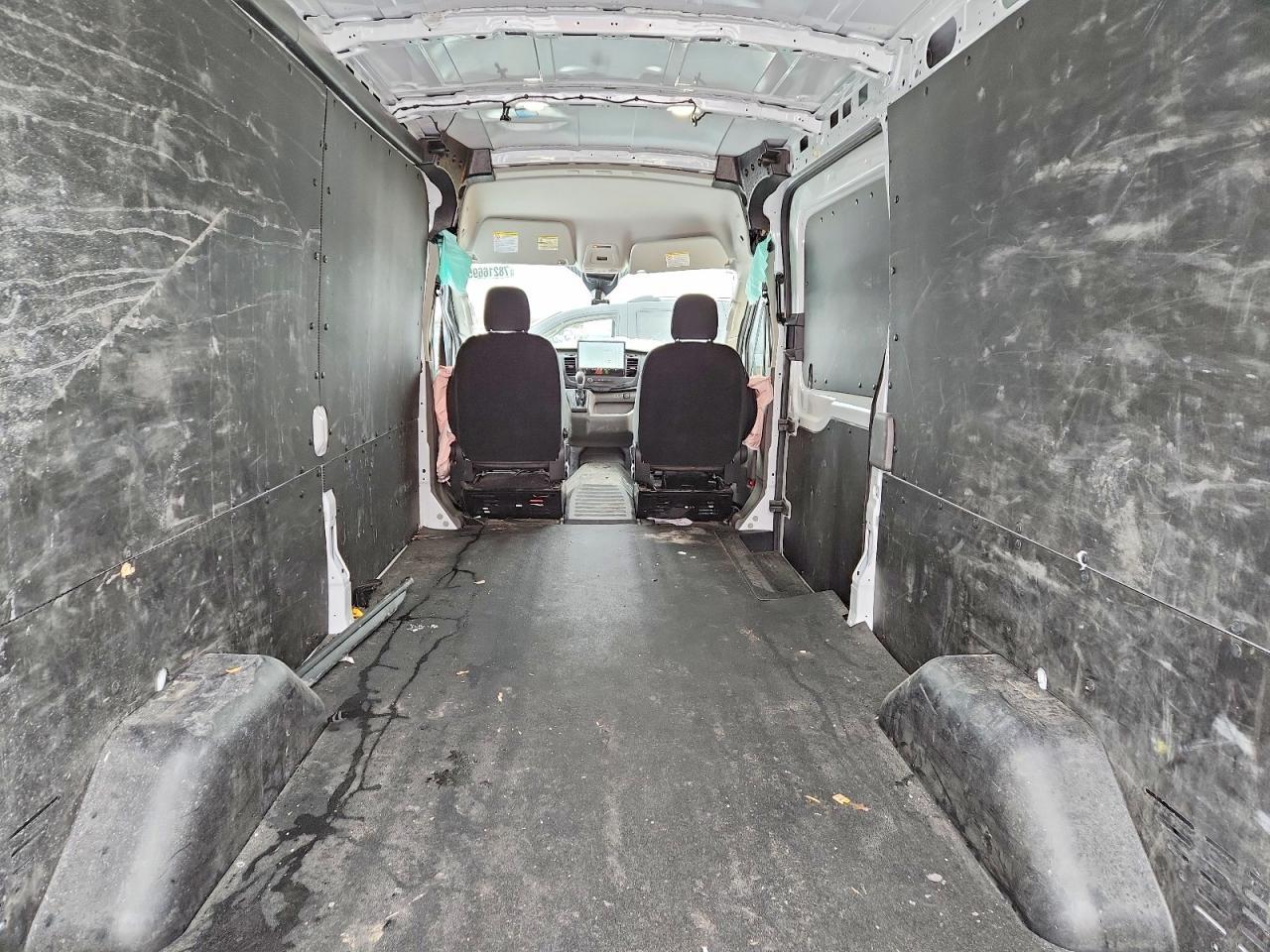 2025 Ford Transit T-250