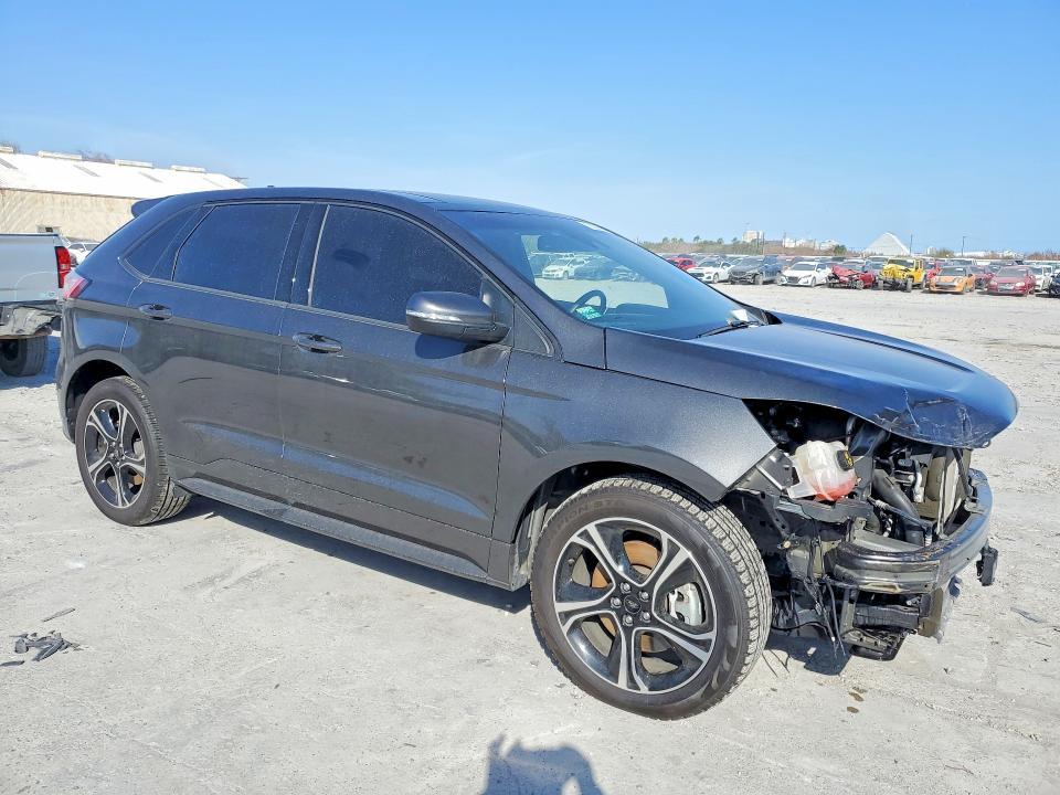 2019 Ford Edge st