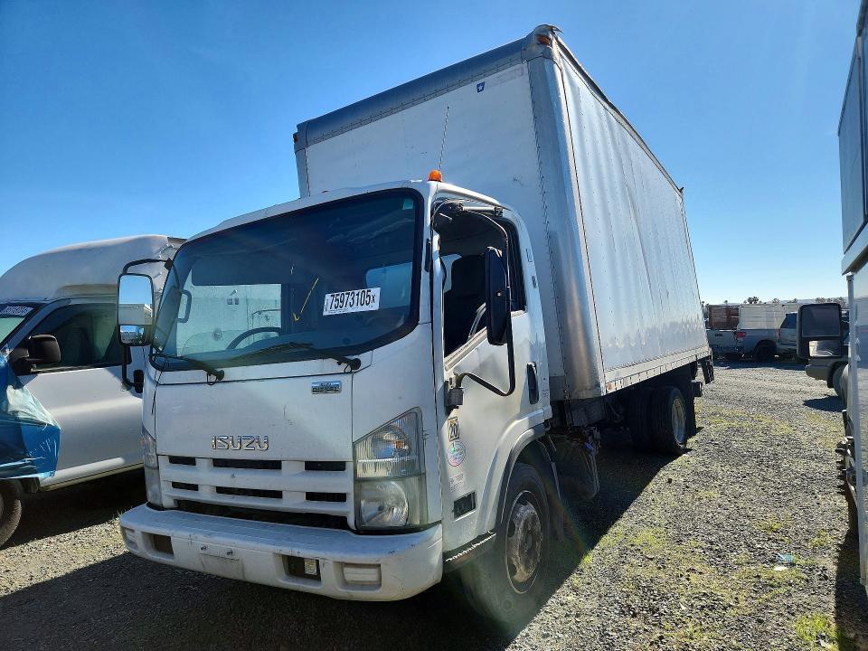 2014 Isuzu NRR BOX Truck