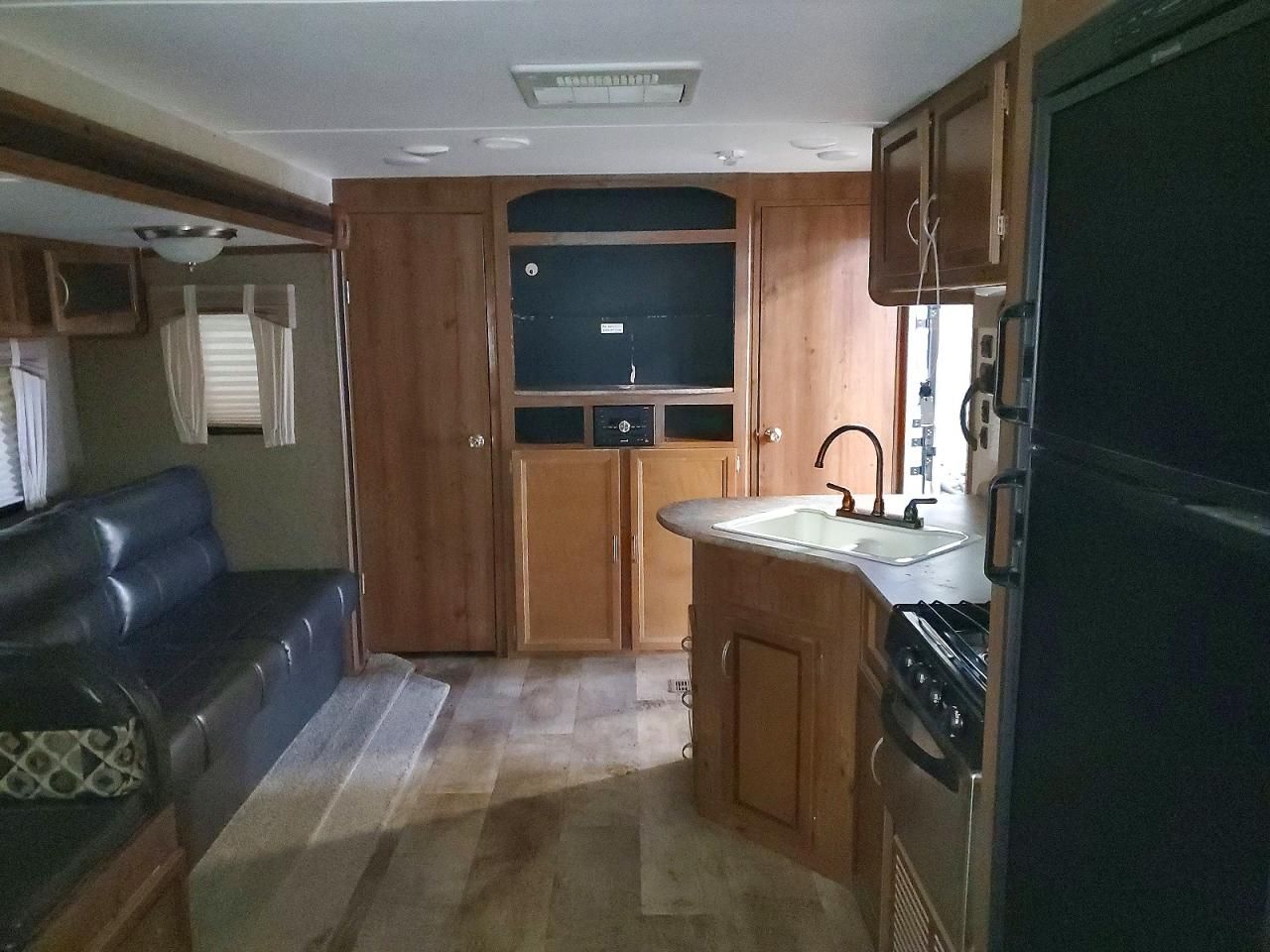2017 Gulf Stream Trailer-Camper
