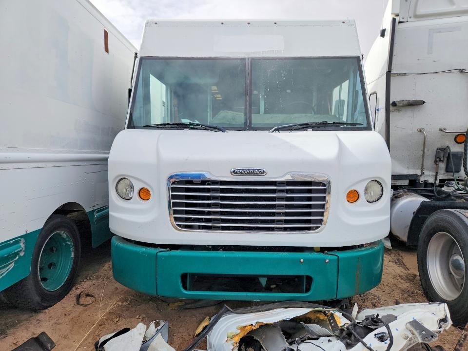2013 Freightliner Mt45g Delivery Truck
