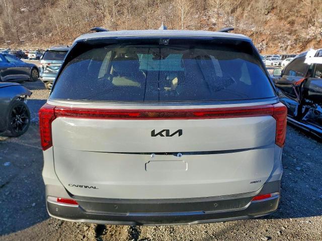 2025 KIA Carnival sx