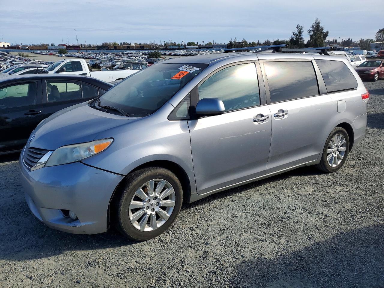 2011 Toyota Sienna xle