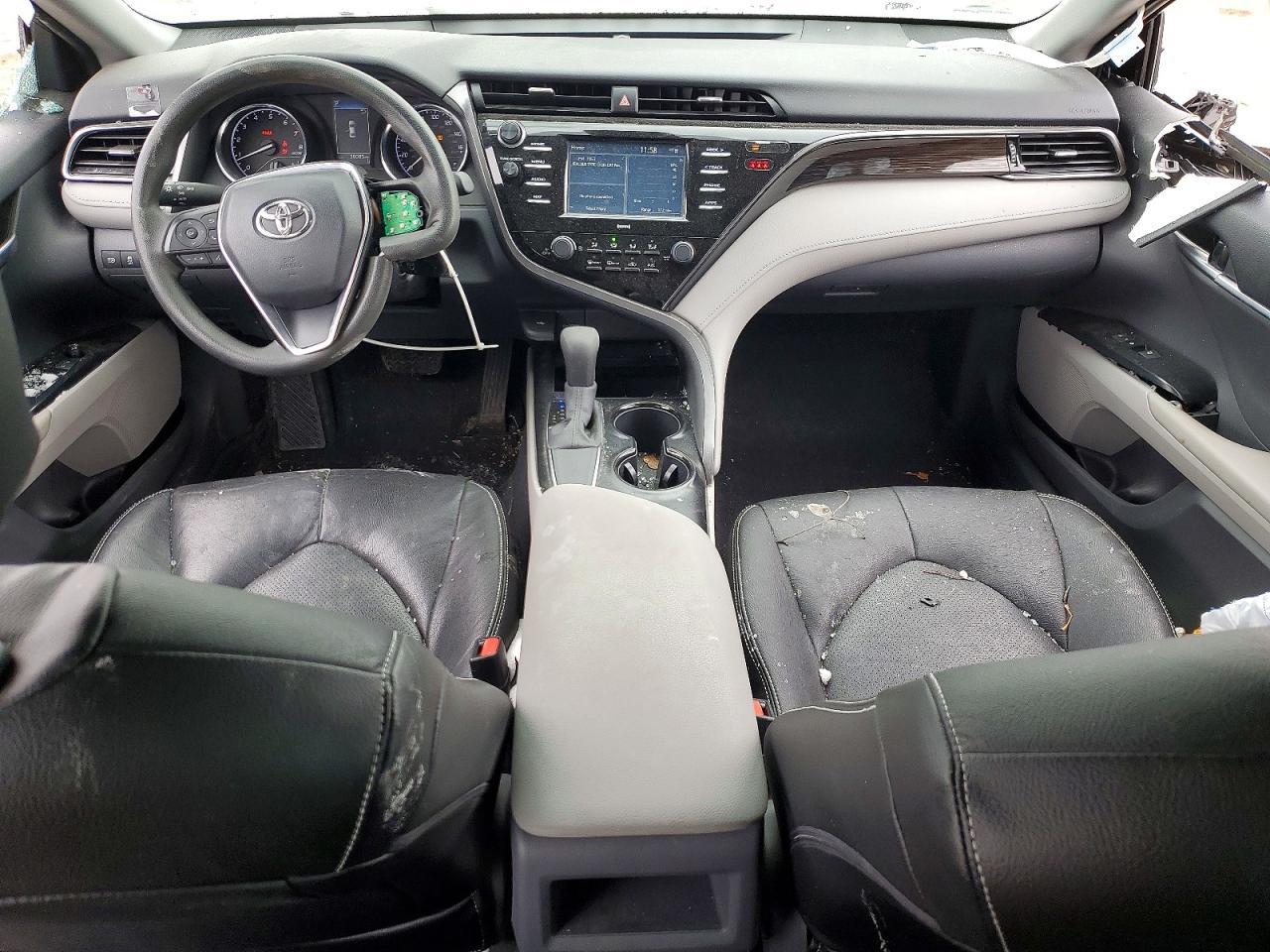 2020 Toyota Camry le