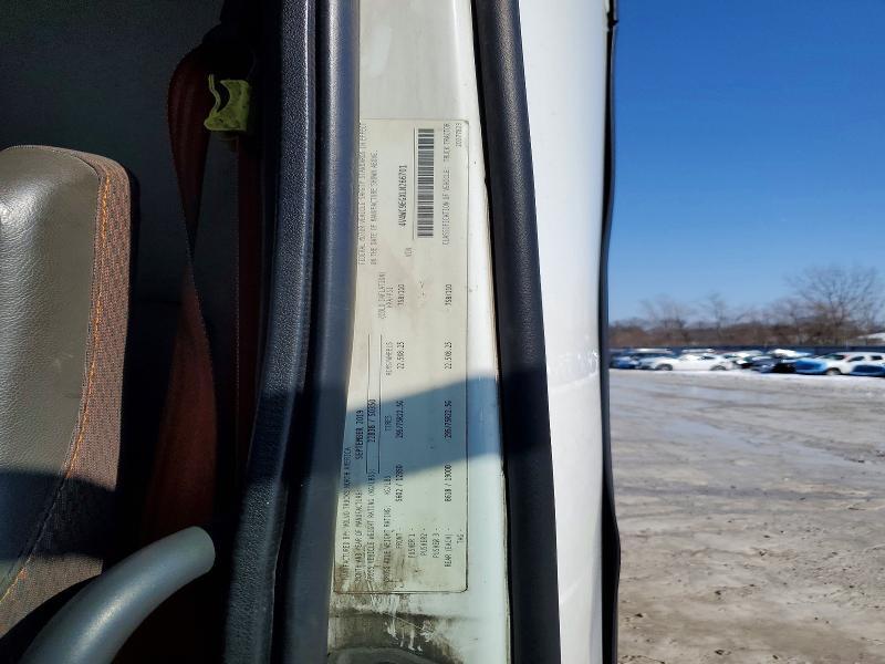 2020 Volvo VNR
