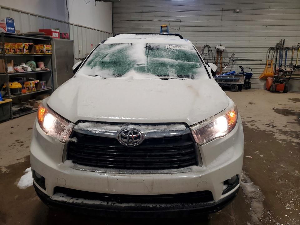 2016 Toyota Highlander xle