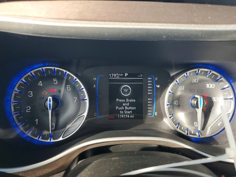 2020 Chrysler Voyager lxi