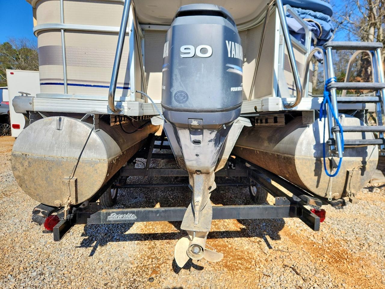 2004 Premier Pontoon