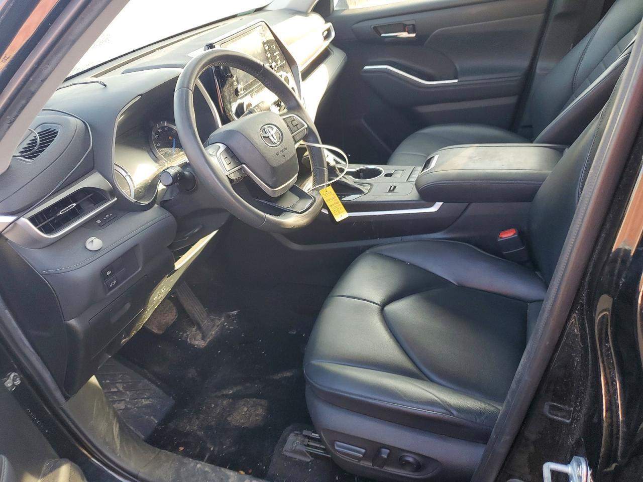 2022 Toyota Highlander Hybrid xle