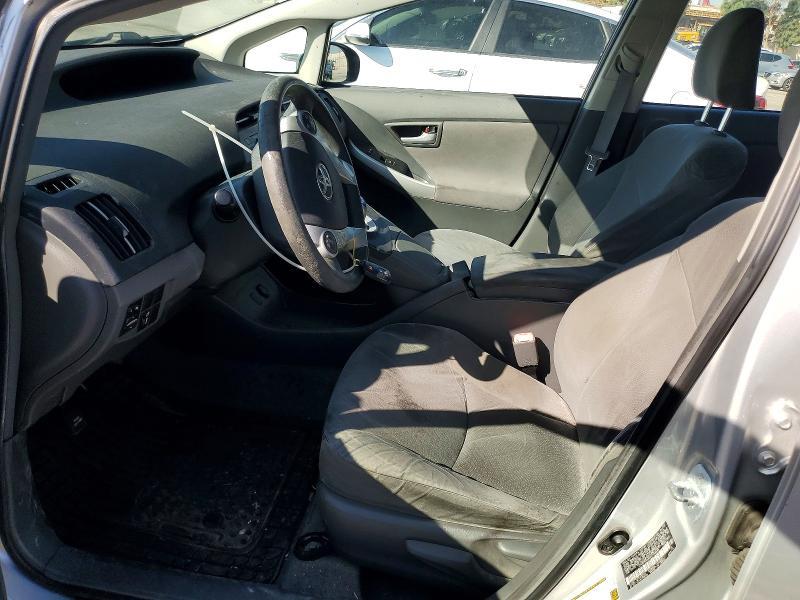 2010 Toyota Prius iii