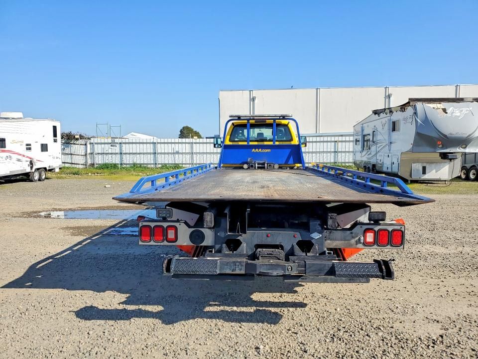 2019 Ford F650 Super Duty Rollback Truck