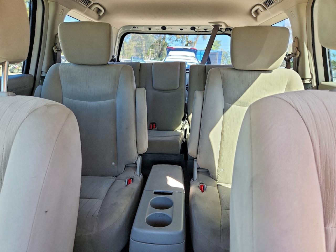 2017 Nissan Quest s