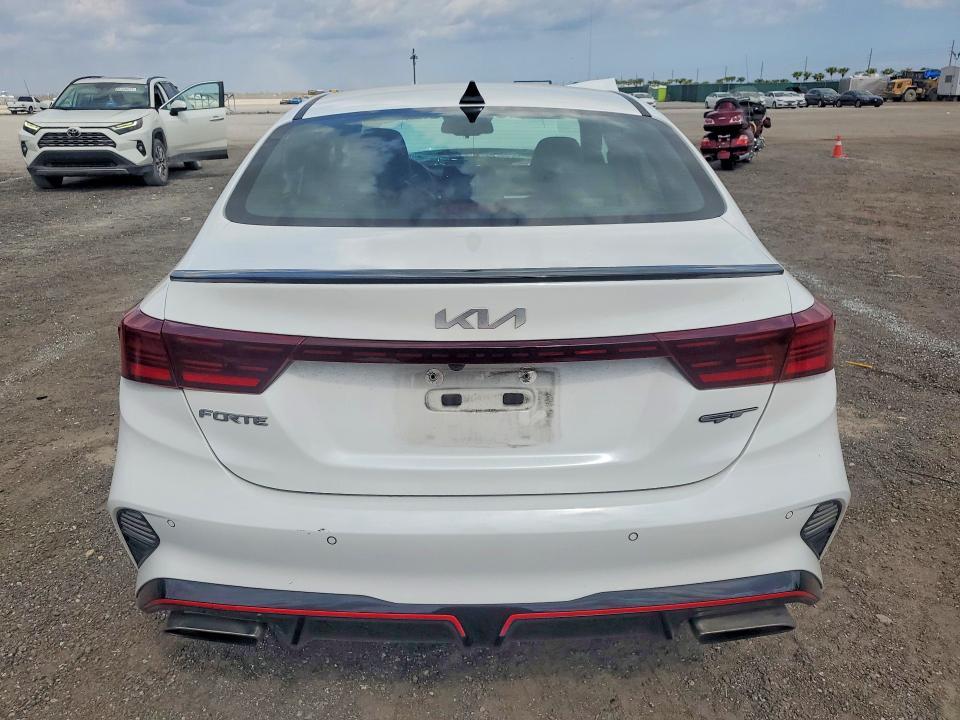 2022 KIA Forte gt