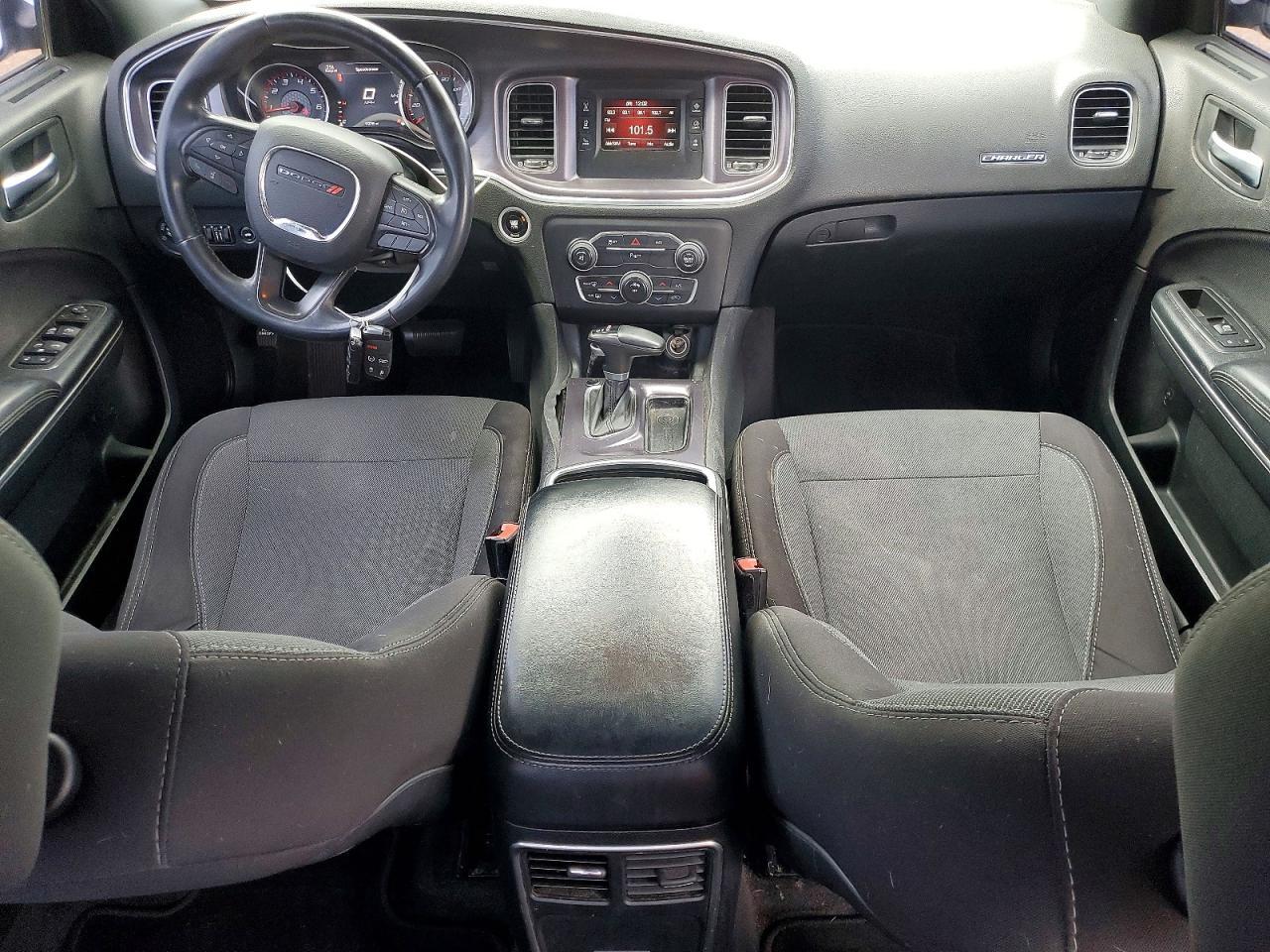 2015 Dodge Charger se