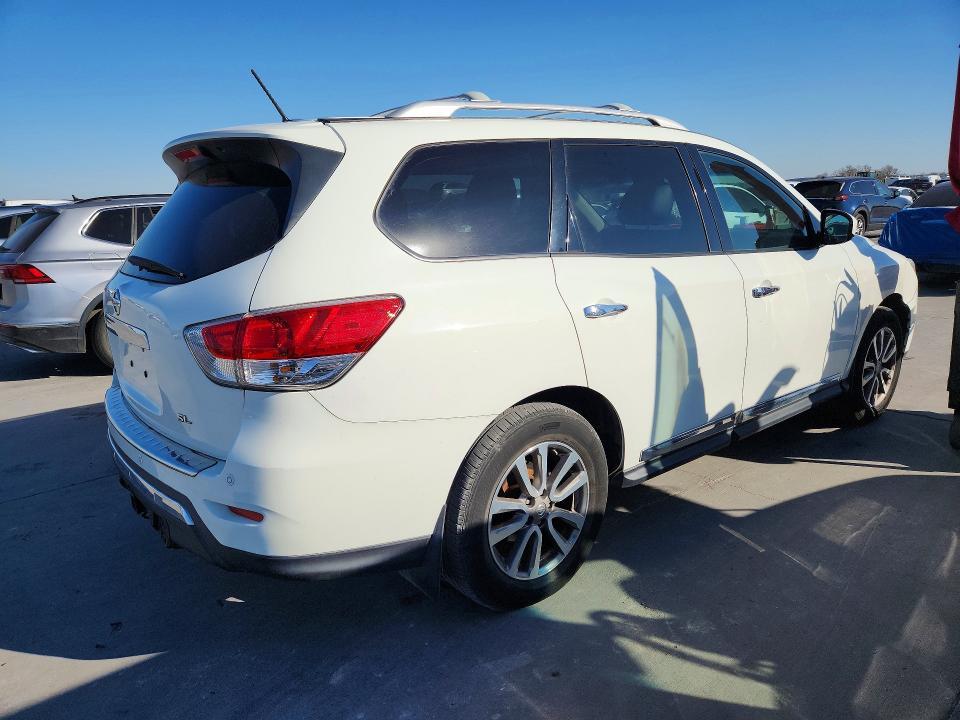 2015 Nissan Pathfinder sl