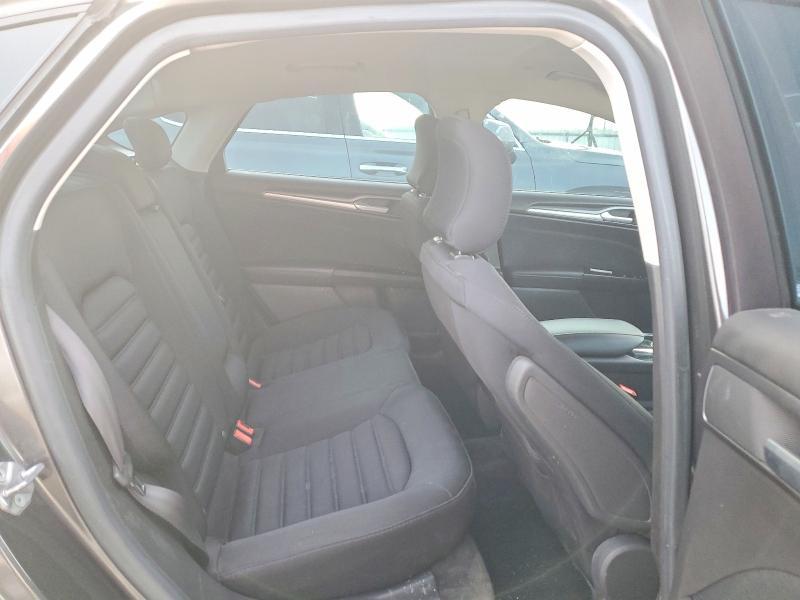 2016 Ford Fusion se Hybrid