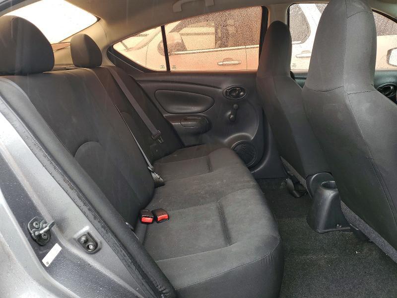 2016 Nissan Versa 1.6 s