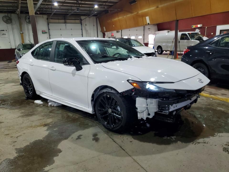 2025 Toyota Camry xse