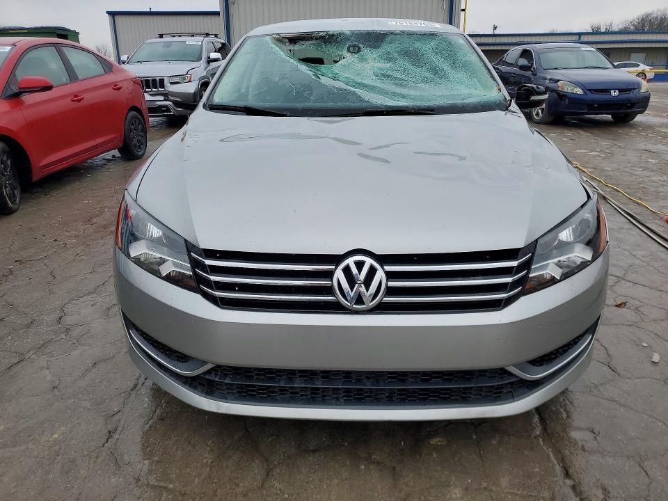 2013 Volkswagen Passat s
