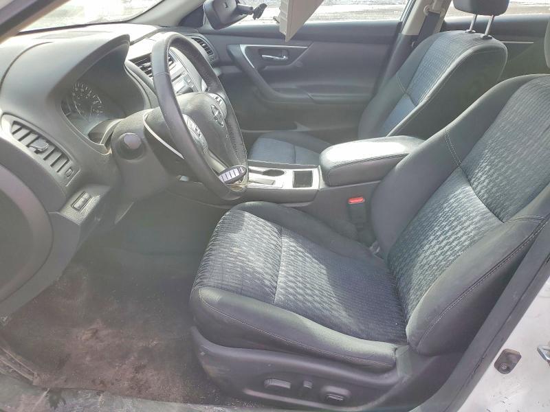 2016 Niss Altima 2.5 sv