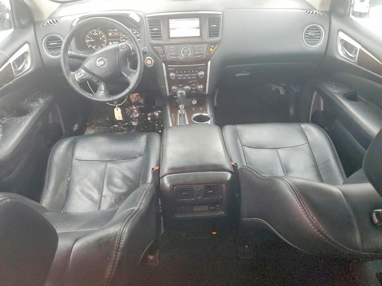 2014 Nissan Pathfinder s
