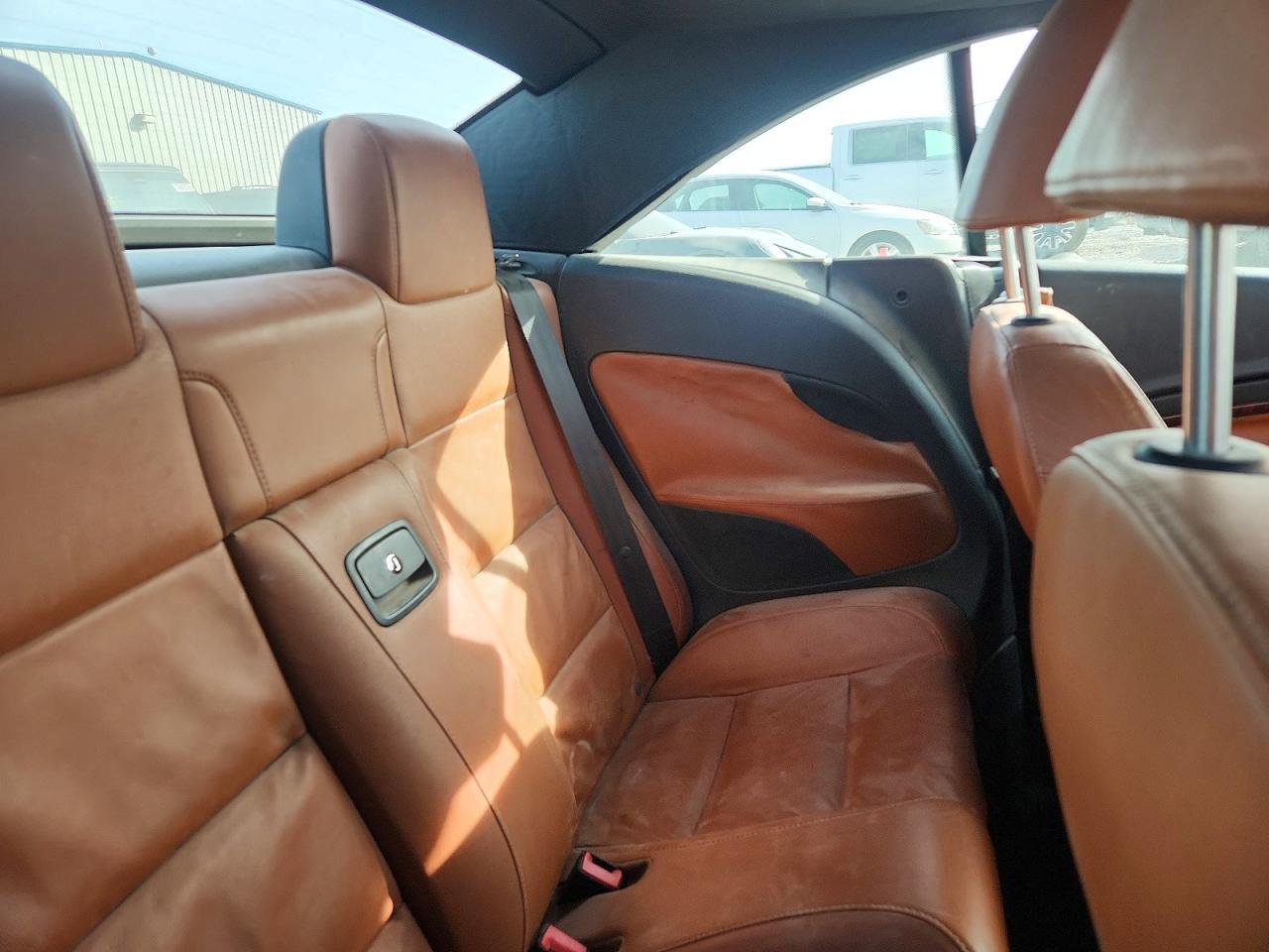 2010 Volkswagen Eos lux
