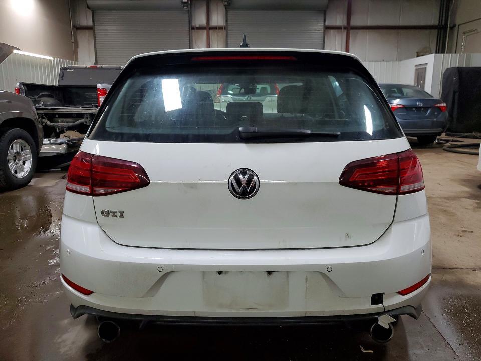 2018 Volkswagen Gti S/se