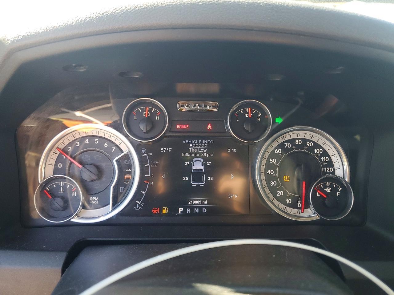 2015 Dodge RAM 1500 SLT