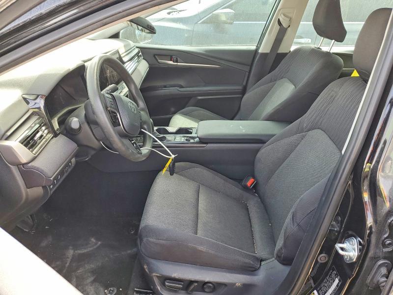 2025 Toyota Camry le