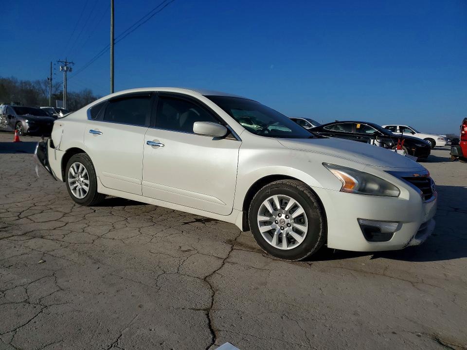 2015 Niss Altima 2.5 s