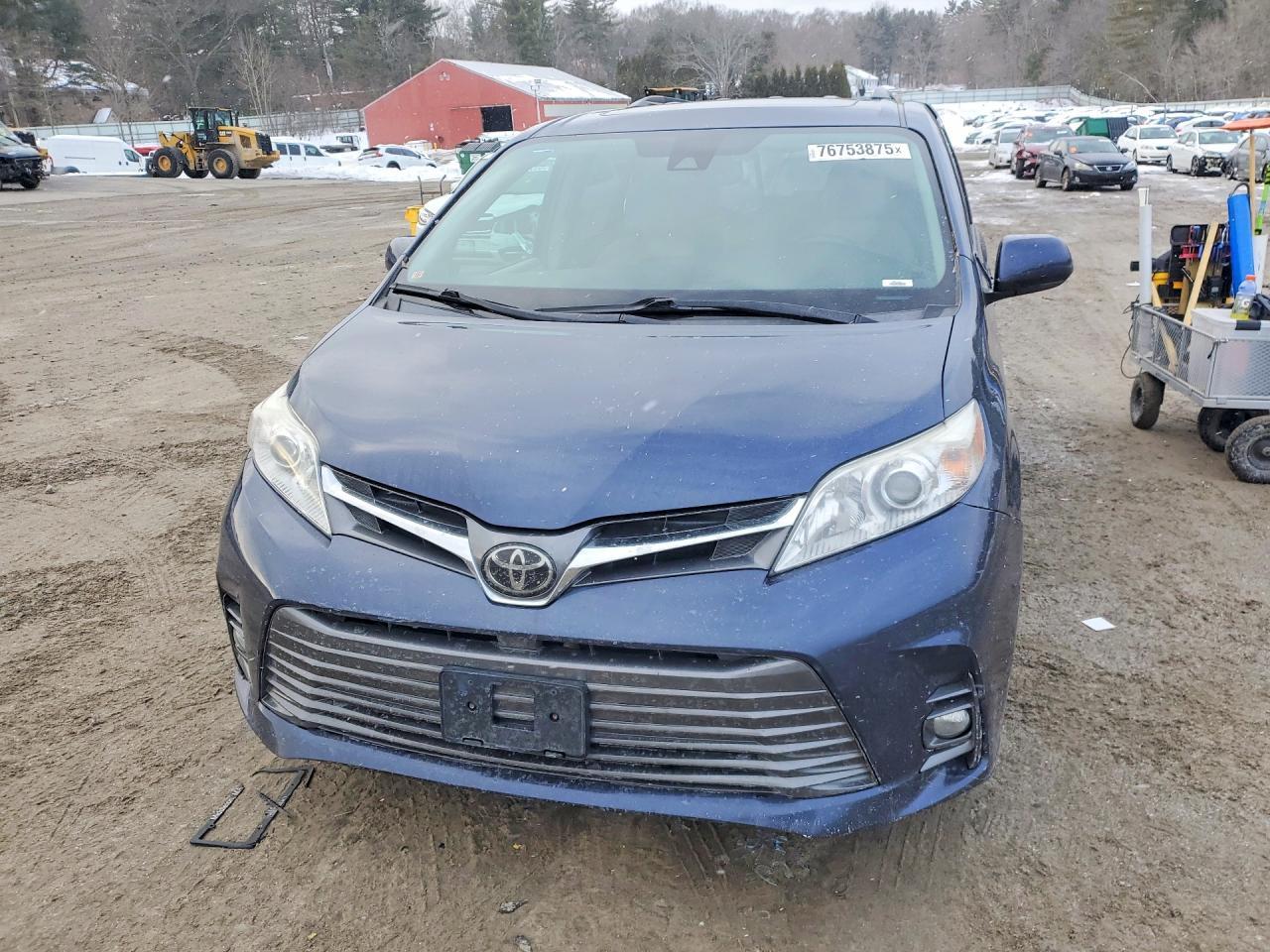 2018 Toyota Sienna xle
