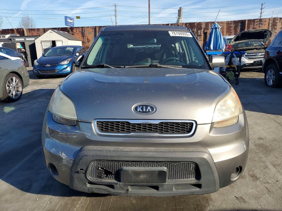 2010 KIA Soul +