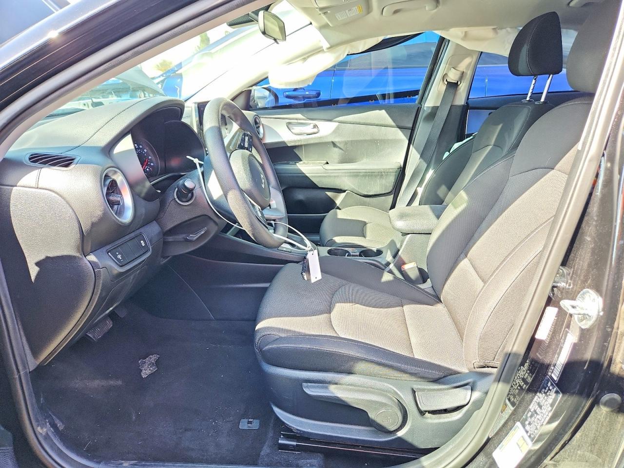 2022 KIA Forte fe