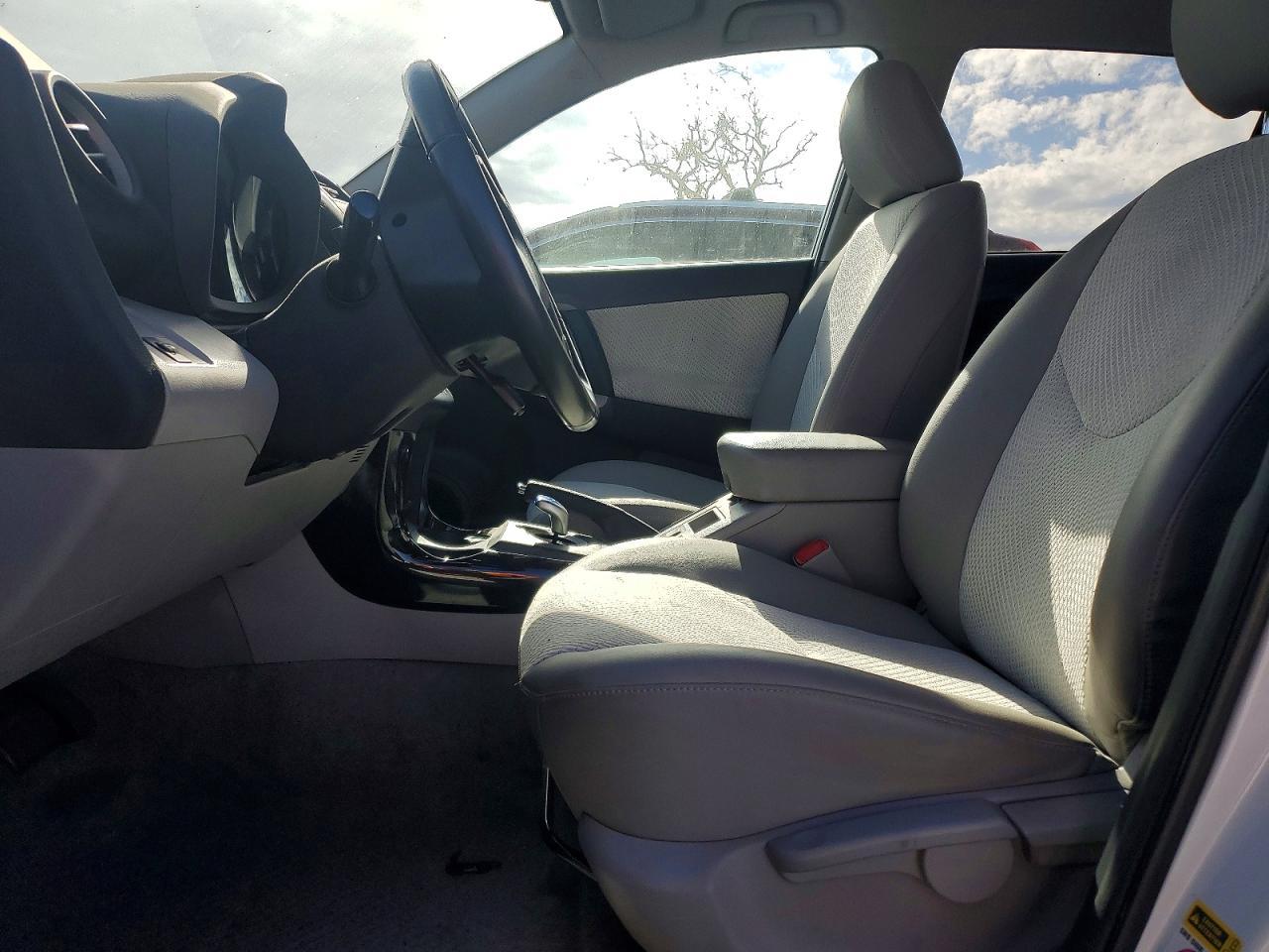2013 Toyota Rav4 ev
