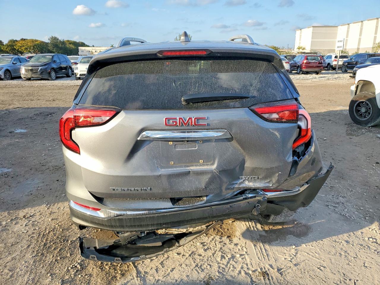 2021 GMC Terrain slt