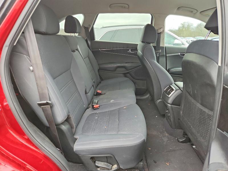 2018 KIA Sorento lx V6